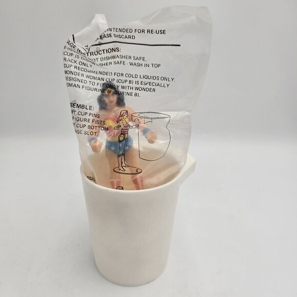 1988 Burger King Wonder Woman Figurine Cup Holder Set Cup B Figurine B Sealed DC - Picture 1 of 6